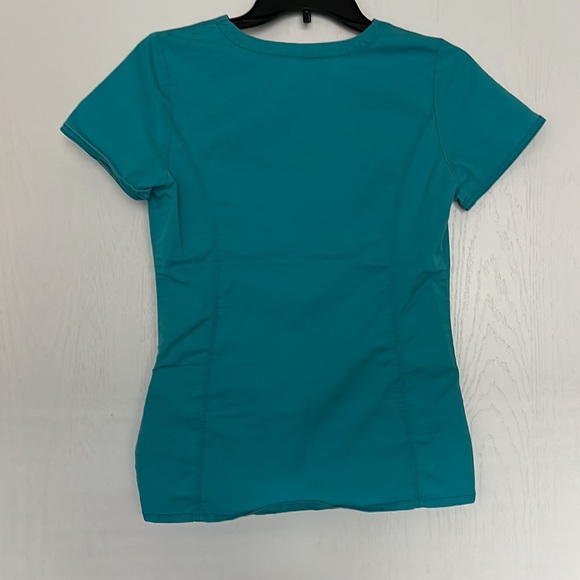 Scrub top - Picture 5 of 5